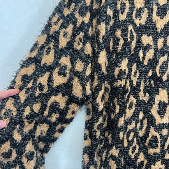 Show Me Your MuMu Fatima Turtleneck - Picture 8 of 9